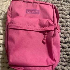 Never used pink Levi’s backpack L mini